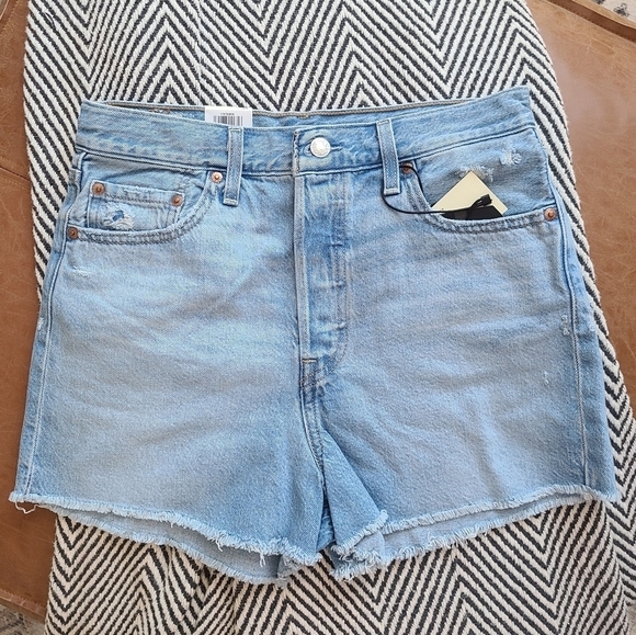 Levi's Pants - Levi's Ribcage High-rise Shorts Size 29 NWT